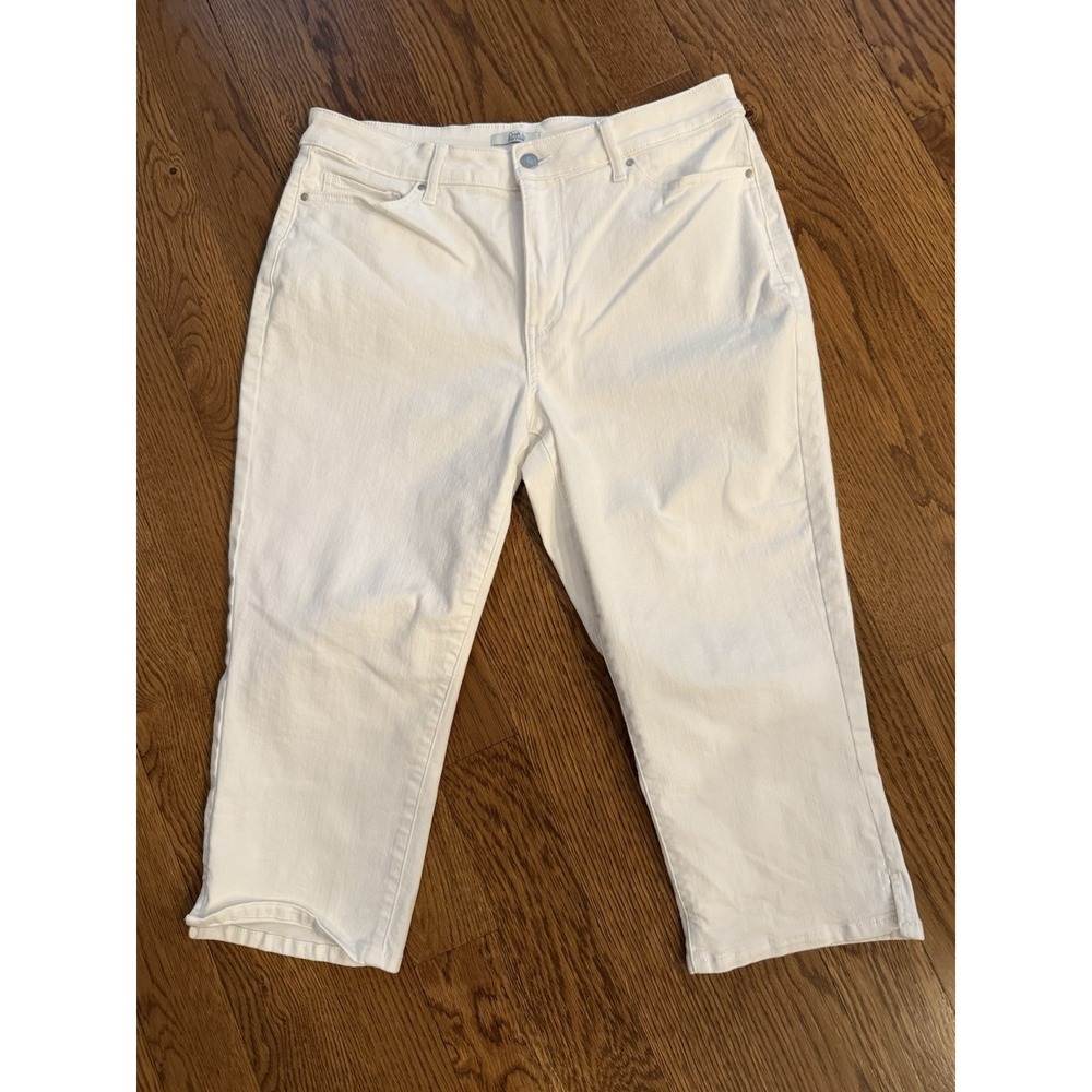 CROFT & BARROW White Classic Fit,‎ Cotton Stretch Denim Jean CAPRIS Pants, Sz 14